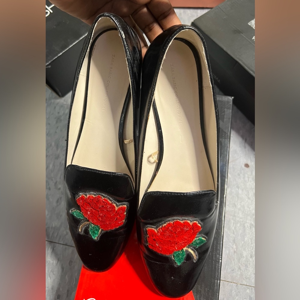 Shoe (Flats)- Size 41